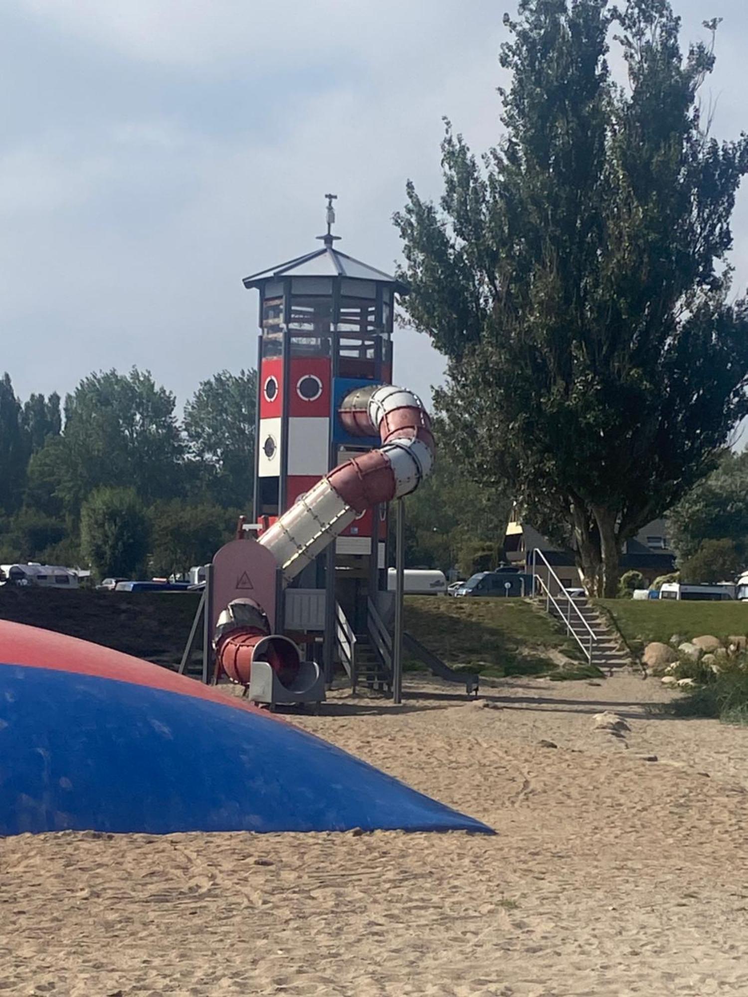 Wohnwagen Auf Dem Wulfenerhals Ca 150M Bis Zum Meer Fehmarn Bagian luar foto