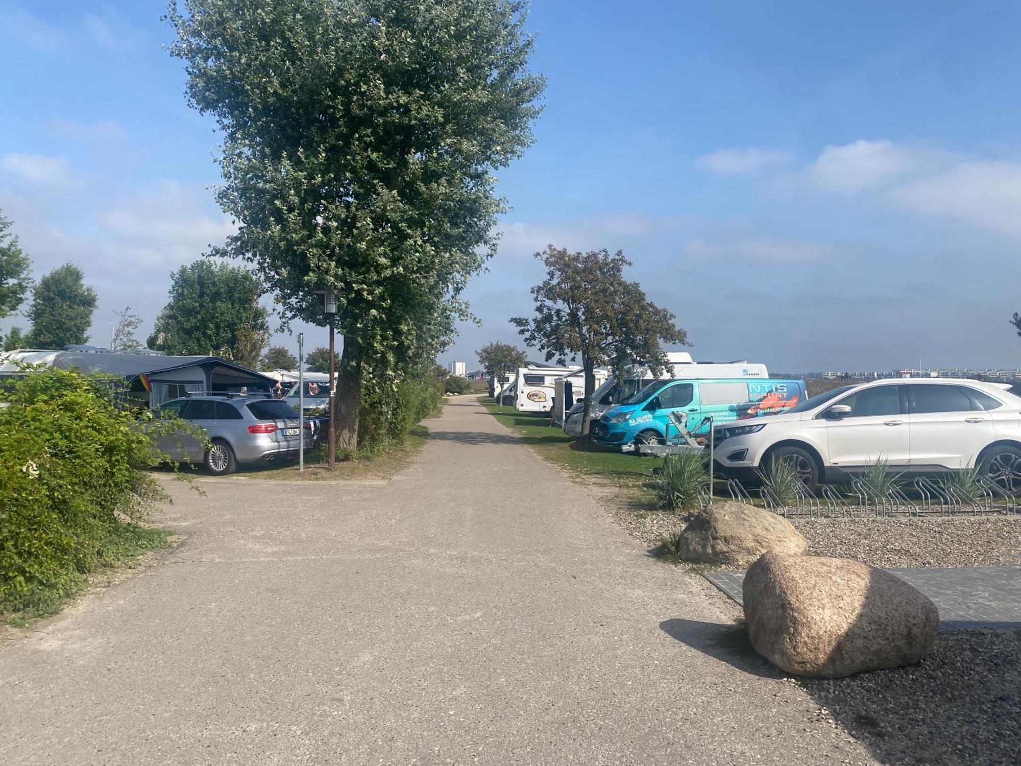Wohnwagen Auf Dem Wulfenerhals Ca 150M Bis Zum Meer Fehmarn Bagian luar foto